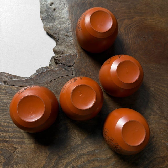 Tokoname Teaware in Shudei Clay with Floral Decor, 1970s, Set of 5 For Sale - Image 11 of 13