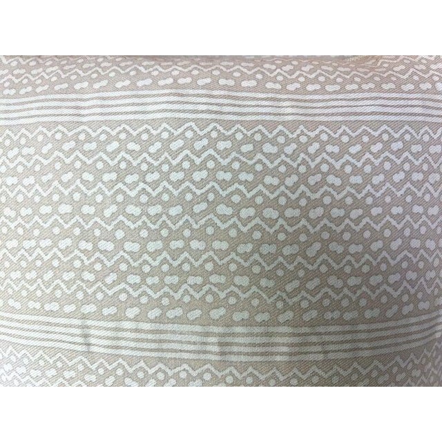 Early 21st Century Tapa Stripe Patterned Fortuny Textile Pillows W/ Linen Backs, Pair For Sale - Image 5 of 6