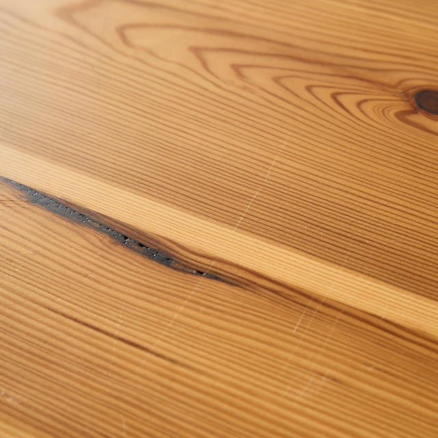 Long Canadian Pinewood Table with Black Varnished Legs For Sale - Image 16 of 18