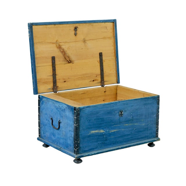 Swedish Hand-Painted Pine Blanket Box, 1877 For Sale - Image 6 of 10