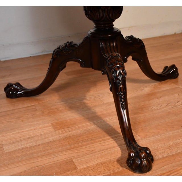 1930s English Chippendale Mahogany & Leather Top Round Center Table / Hall Table For Sale - Image 14 of 16
