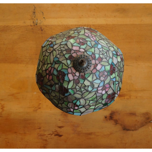 Vintage Tiffany-Style Cobweb Artisanal Lead Glass Lamp With Heavy Mosaic Base For Sale - Image 4 of 13
