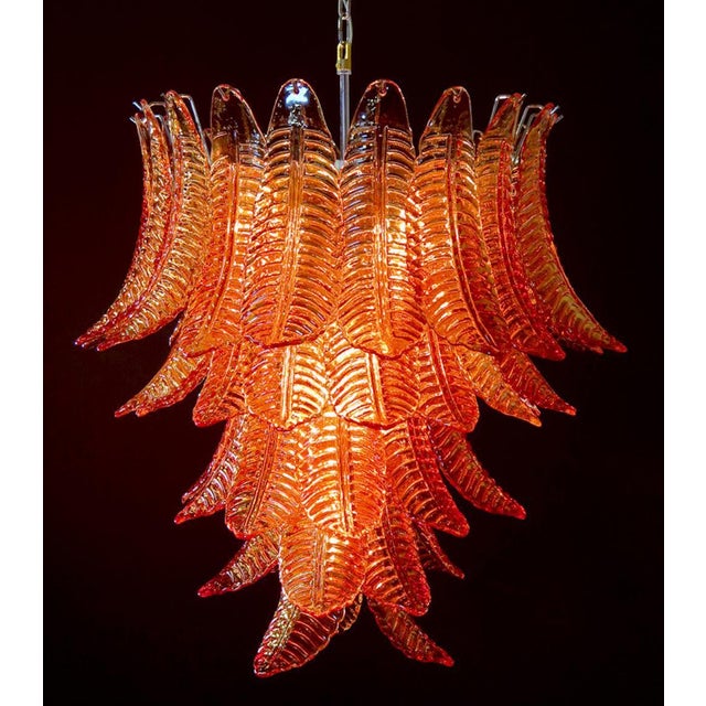 1970s Italian Chandeliers with Leaves in the style of Barovier & Toso, Set of 2 For Sale - Image 5 of 17