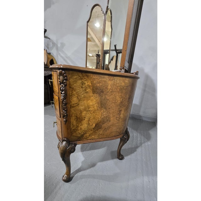 Brown Queen Anne Dressing Table, 1920 For Sale - Image 8 of 15