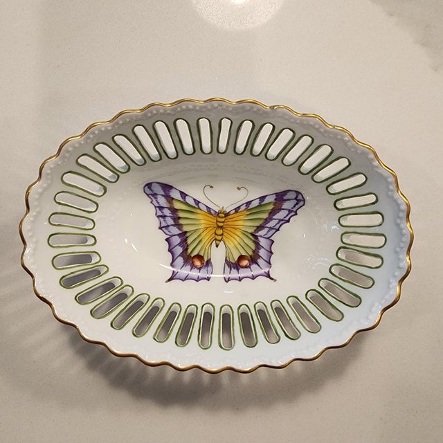 Traditional 2003 Anna Weatherley Hand-Painted "Exotic Butterfly" Pierced Dish – Signed Bacsó Éva For Sale - Image 3 of 14