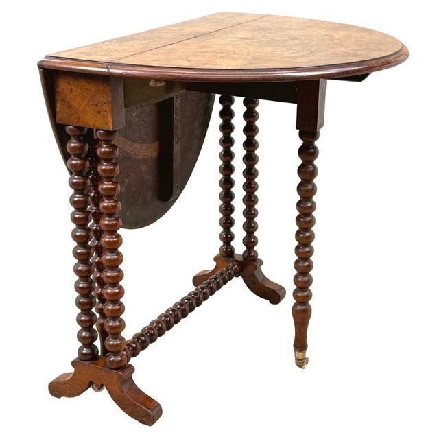 Victorian Sutherland Coffee Table in Burr Walnut, 1870 For Sale - Image 6 of 13