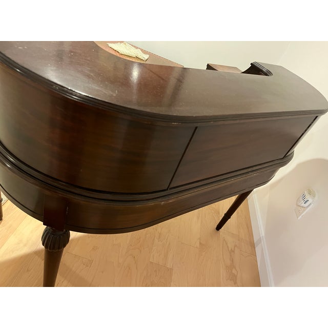 1920s Carlton House Style Mahogany Writing Desk and Chair Early 1900s Colonial Manufacturing For Sale - Image 5 of 18