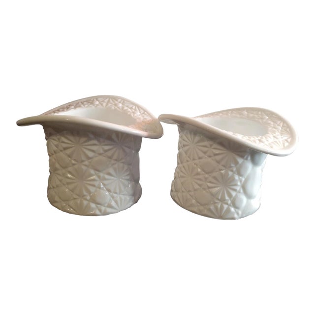 1970s Fenton Daisy & Buttons Milk Glass Top Hat Vases- Set of 2 For Sale