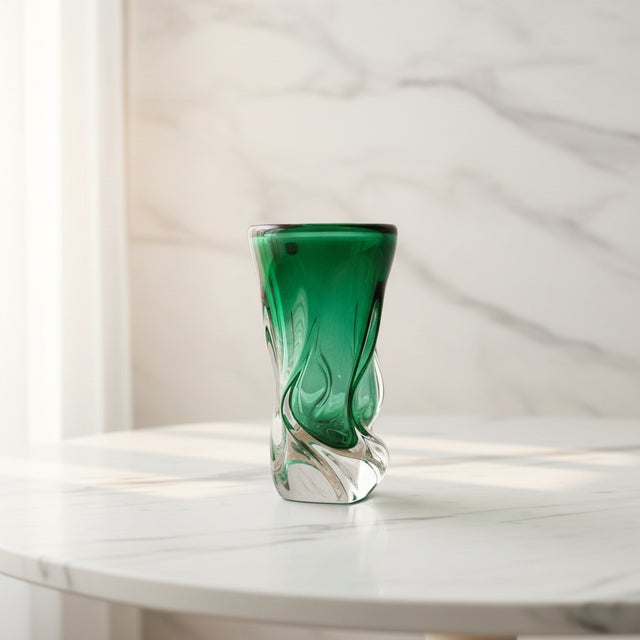 1960s Handblown Art Glass Vase in Green by Josef Hospodka, 1960s For Sale - Image 5 of 7
