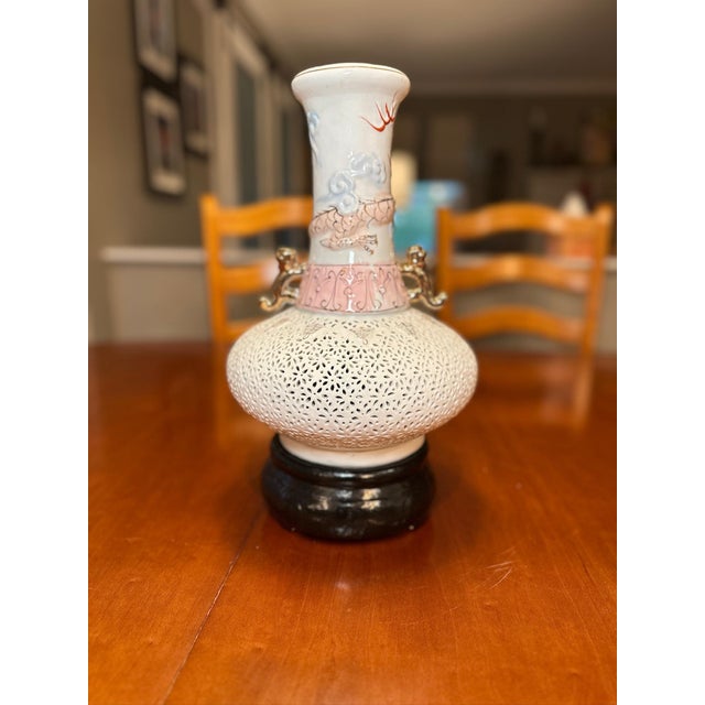 Chinese Mid 20th Century Chinese White & Pink Riticulated Ceramic Vase With Dragon Handles and Stand, Chinoiserie Decor For Sale - Image 3 of 12