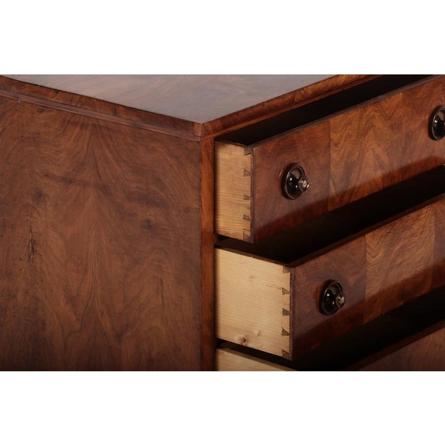 Small Antique Biedermeier Chest of Drawers in Walnut, 1820 For Sale - Image 14 of 18