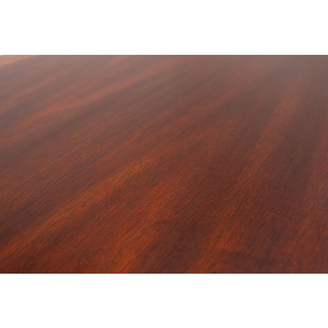 Wood Henkel Harris Model 5241 Mahogany Banded Inlaid Oval Coffee Table For Sale - Image 7 of 12