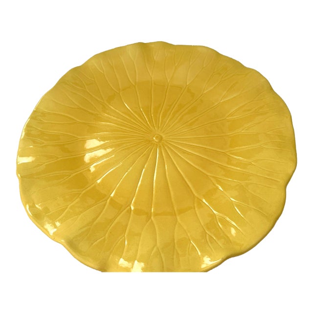 Metlox Lotus Bright Yellow Chop Plate For Sale