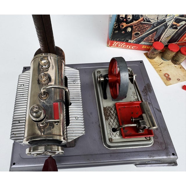 Industrial Mid-Century German Industrial Mechanical D8 Steam Engine Model from Wilesco, 1960s For Sale - Image 3 of 13