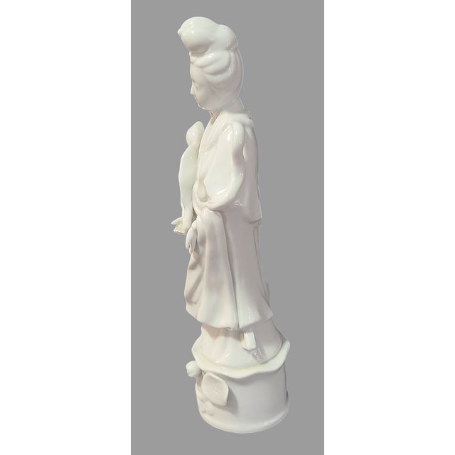 White Vintage Blanc De Chine Porcelain Humco Kwan Yin Guanyin Asian Figurine For Sale - Image 8 of 9