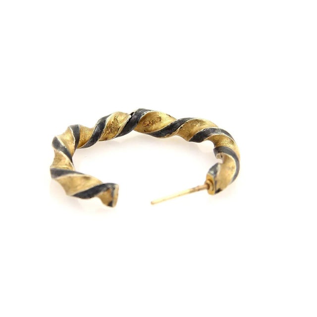Late 20th Century Gurhan Midnight Sterling & 24k Gold Twisted Hoop Earrings For Sale - Image 5 of 9