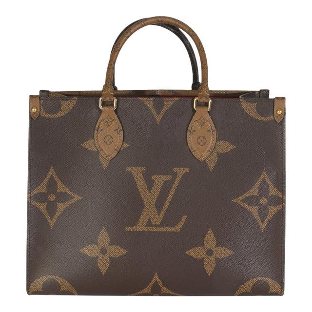 Reverse Monogram Canvas Giant Onthego MM For Sale
