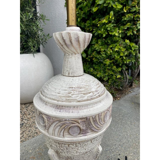 Mid 20th Century Vintage White and Gold Leaf Painted Ceramic Lamp For Sale - Image 5 of 10