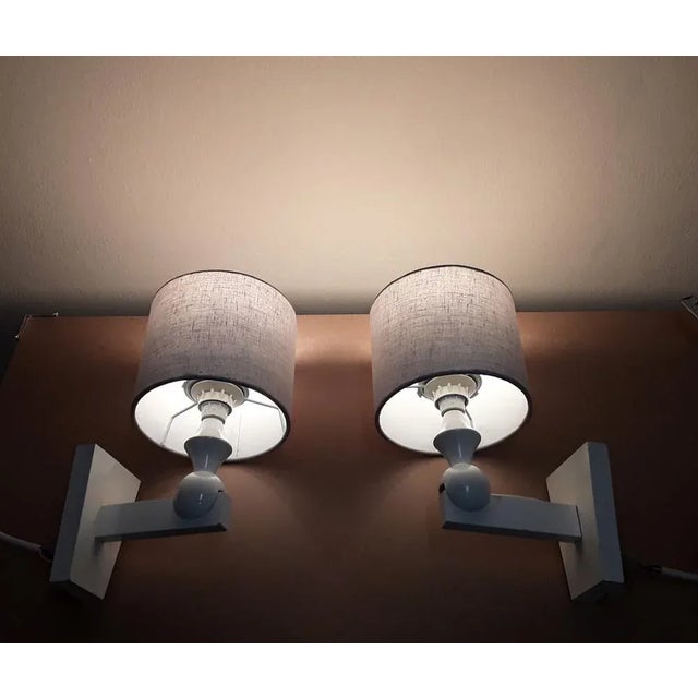 1970s Vintage Wall Lights in White Painted Beech & Gray Fabric, 1970s, Set of 2 For Sale - Image 5 of 7