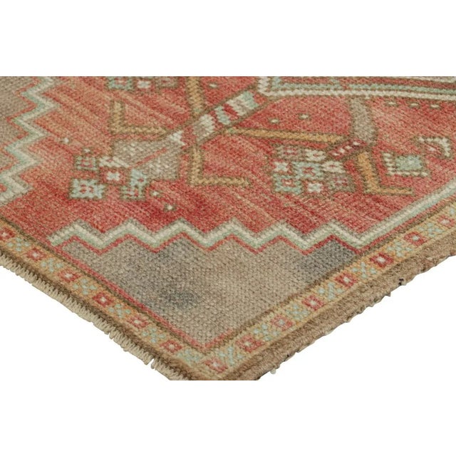 Vintage Turkish Rug in Pink With Colorful Geometric Medallion | Rug & Kilim For Sale In New York - Image 6 of 7