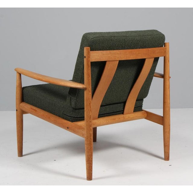 Lounge Chair in Oak and Boucle attributed to Grete Jalk, 1960s For Sale - Image 6 of 7