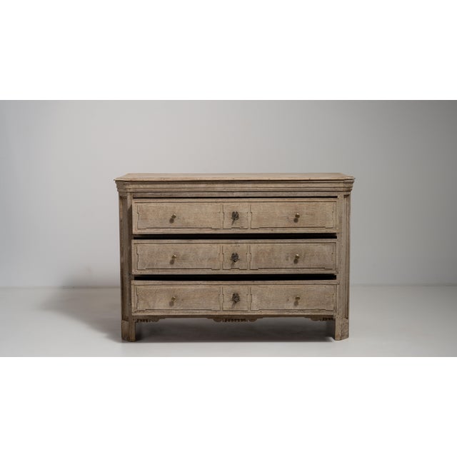 19th Century Provençal Oak Chest of Drawers For Sale - Image 14 of 18