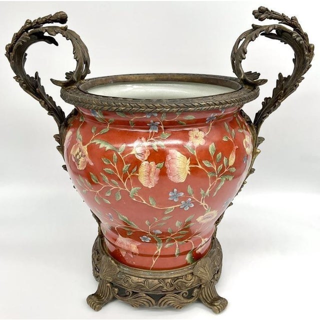 Chinoiserie Large Chinese Porcelain Jardiniere Chinoiserie Planter Ornate Cast Metal Handles Coral Floral Cachepot For Sale - Image 3 of 9