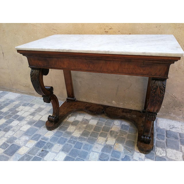 Traditional Console Table with Carved Legs and White Carrara Marble Top, Early 19th Century For Sale - Image 3 of 11