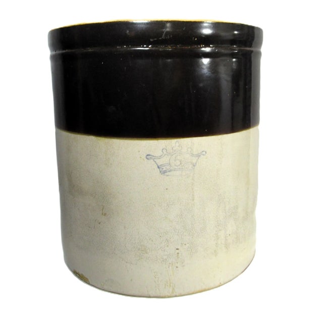 Robinson Ransbottom Crown Stoneware Crock is a 5 gallon capacity. 13" tall and 12" across it has lovely patina and crazing...
