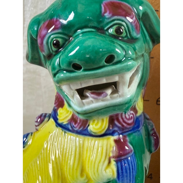Ceramic Mid-20th Century Chinese Polychrome Glazed Guardian Lions, Pair For Sale - Image 7 of 10
