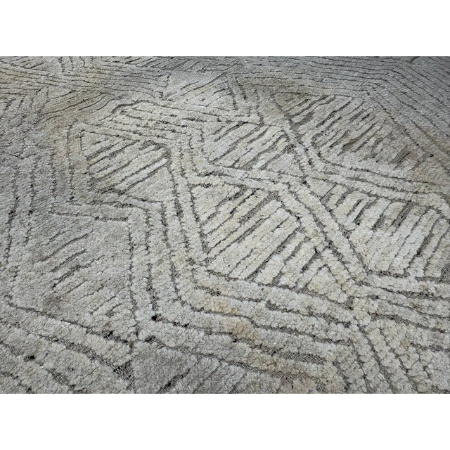2020s Rh Halima Hand-Knotted Wool Rug — 12' × 15' Marled Ivory / Latte | Undyed Wool | High-Low Texture For Sale - Image 5 of 18