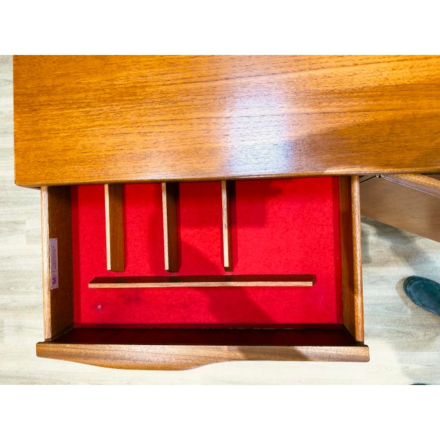 Wood Small Moy Collection Sideboard in Teak by Tom Robertson for McIntosh, 1970s For Sale - Image 7 of 13