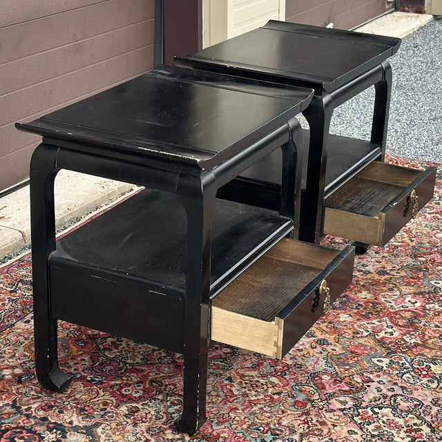 Kent Coffey Vintage Ming Pagoda Top Nightstands Attributed to Kent Coffey - A Pair For Sale - Image 4 of 12