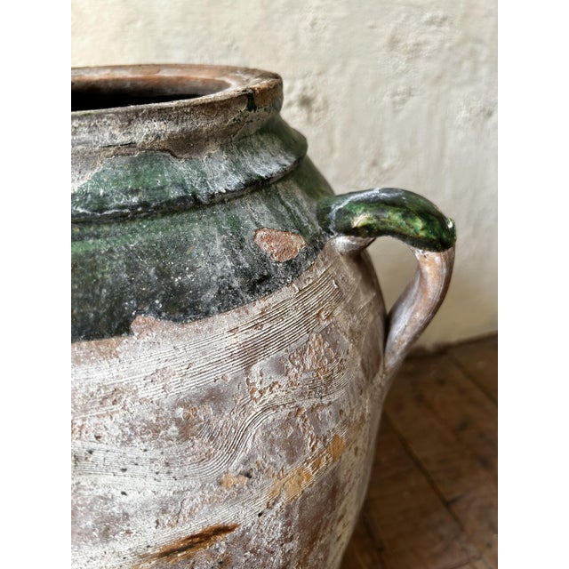Large Mediterranean Terracotta Olive Jar with Original Green Glaze, 1890s For Sale - Image 6 of 12