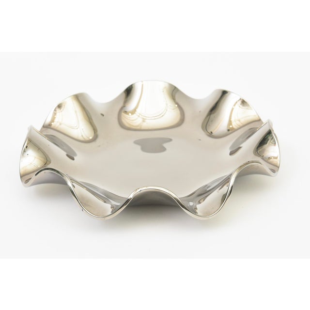Karim Rashid Vintage Silvered Mirrored Glass Ruffled Bowl, 1960's For Sale - Image 4 of 10