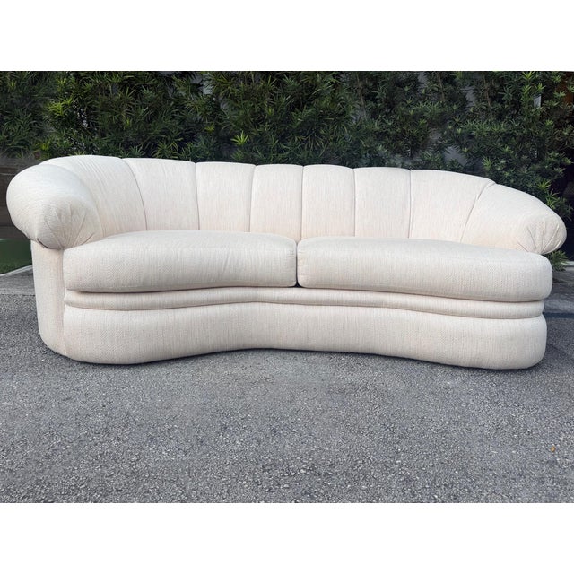 Thayer Coggin Curved Channeled Asymmetric Sofa, USA 1980s Offered for sale is a 1980s vintage asymmetric curved sofa by...