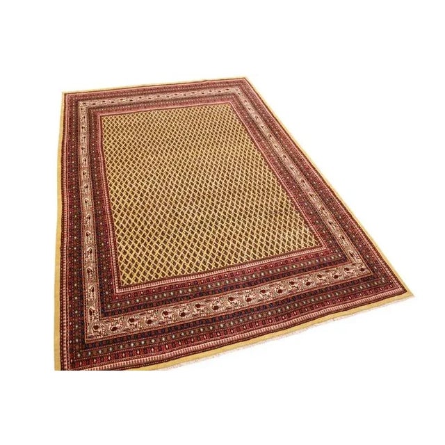Traditional Middle Eastern Sarouk rug | Knot density: 300.000 knots/m² | Material: High-quality wool | Size: 329×221 cm |...