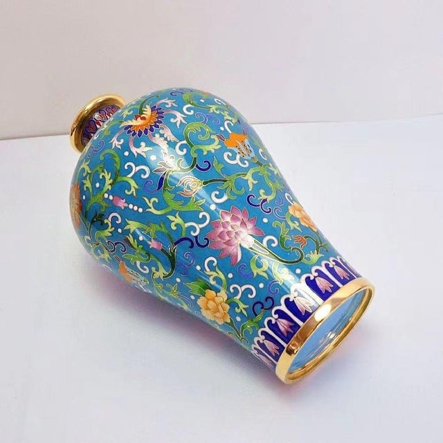 Chinese Vintage Chinese Cloisonné Meiping Vase | Turquoise Ground Floral Motif With Stand For Sale - Image 3 of 4