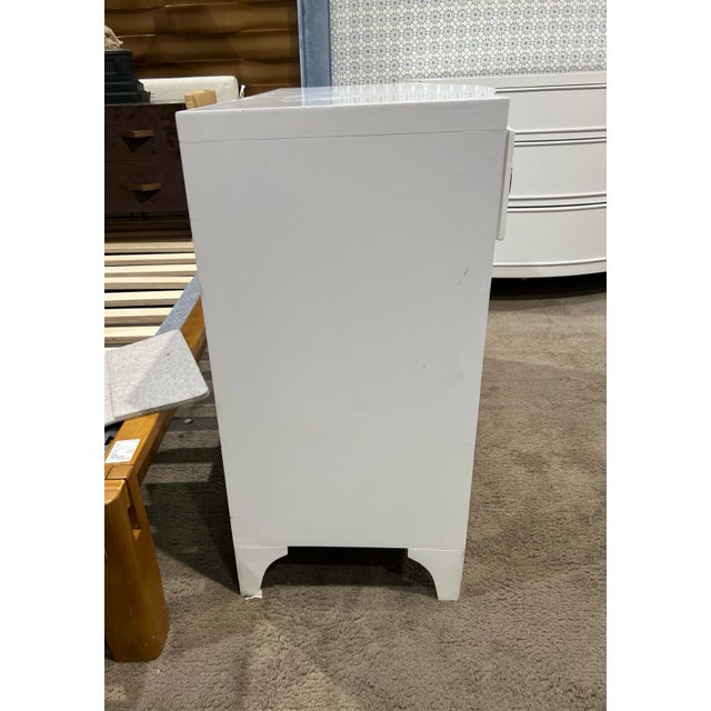 Lexington Furniture Lexington White Wood Avondale Chest of Drawers For Sale - Image 4 of 6