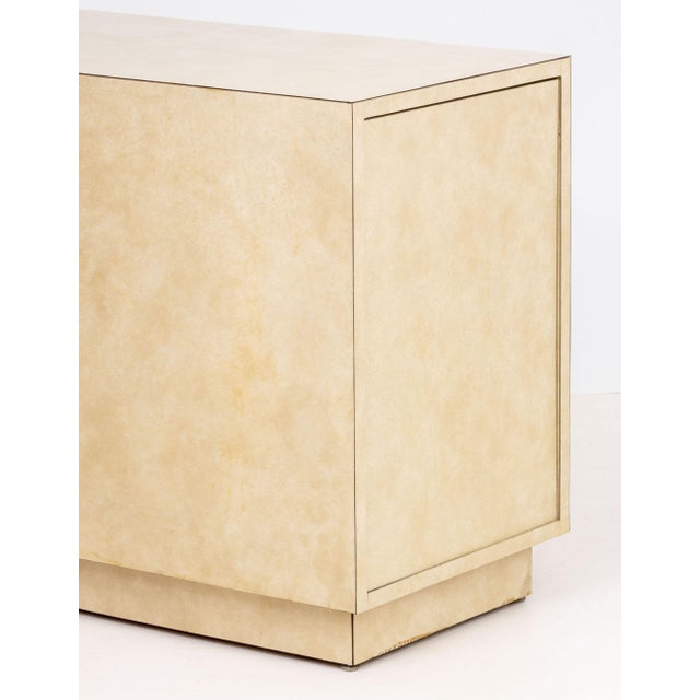 Late 20th Century Minimalist Beige Block Form Console Table For Sale - Image 5 of 7