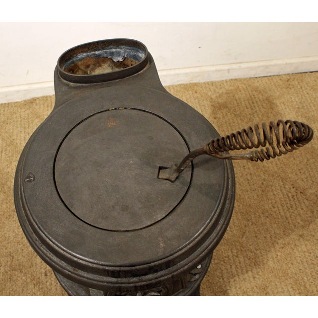 Antique W.M. Landers Hustler Cast Iron Coal Burning Pot ...