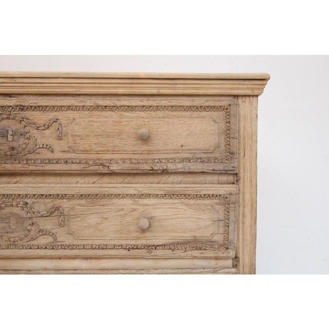 Louis XVI Chest of Drawers in Bleached Oak, Early 19th Century For Sale - Image 15 of 18