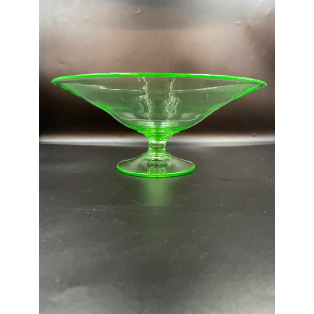 Early 20th Century Old Uranium Vaseline Glass Pedestal Centerpiece Compote For Sale In Los Angeles - Image 6 of 13