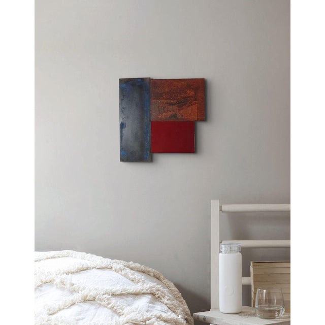 In this intimate series of small-scale wall relief sculptures, French abstract artist André Debono explores the tactile...