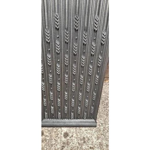 Antique Cast Iron Georgian Fireplace Insert For Sale - Image 12 of 17
