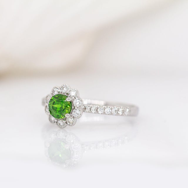 Round Demantoid Garnet and Natural Diamond Ring in Solid 14k White Gold, Size 6.75 For Sale - Image 4 of 7