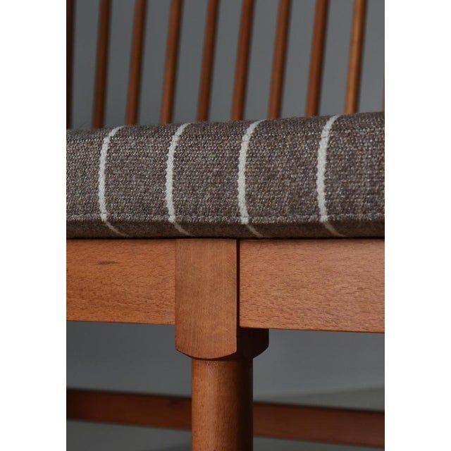 Danish Modern Spoke-Back Sofa by Børge Mogensen attributed to Fritz Hansen, 1963 For Sale - Image 13 of 18