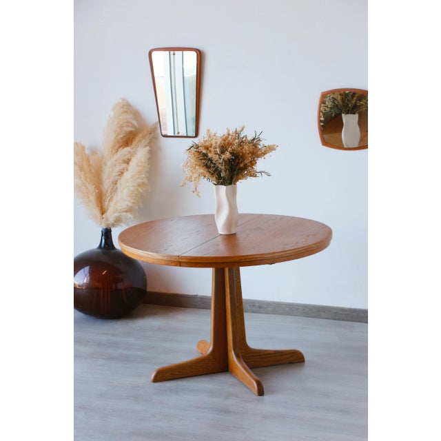 Mid-Century Modern Vintage Scandinavian Extendable Oak Dining Table, 1960s For Sale - Image 3 of 18
