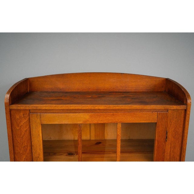 Small 20th Century Art Nouveau Bookcase in Oak For Sale - Image 11 of 18