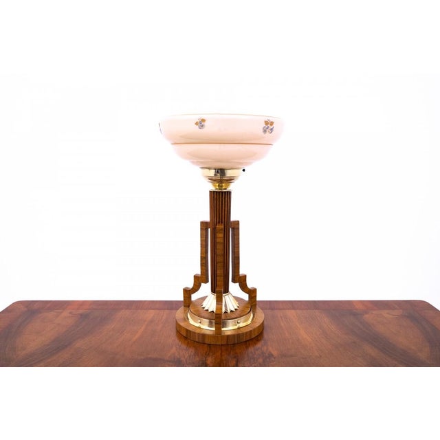 Mid-20th Century Art Deco Table Lamp in Glass and Walnut, Poland, 1950s For Sale - Image 6 of 6